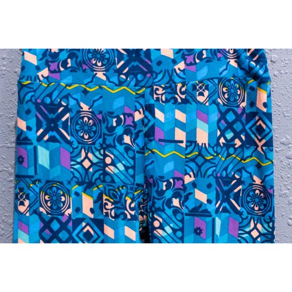 NWOT LuLaRoe Blues Graphic Leggings One Size (OS) - Picture 3 of 4